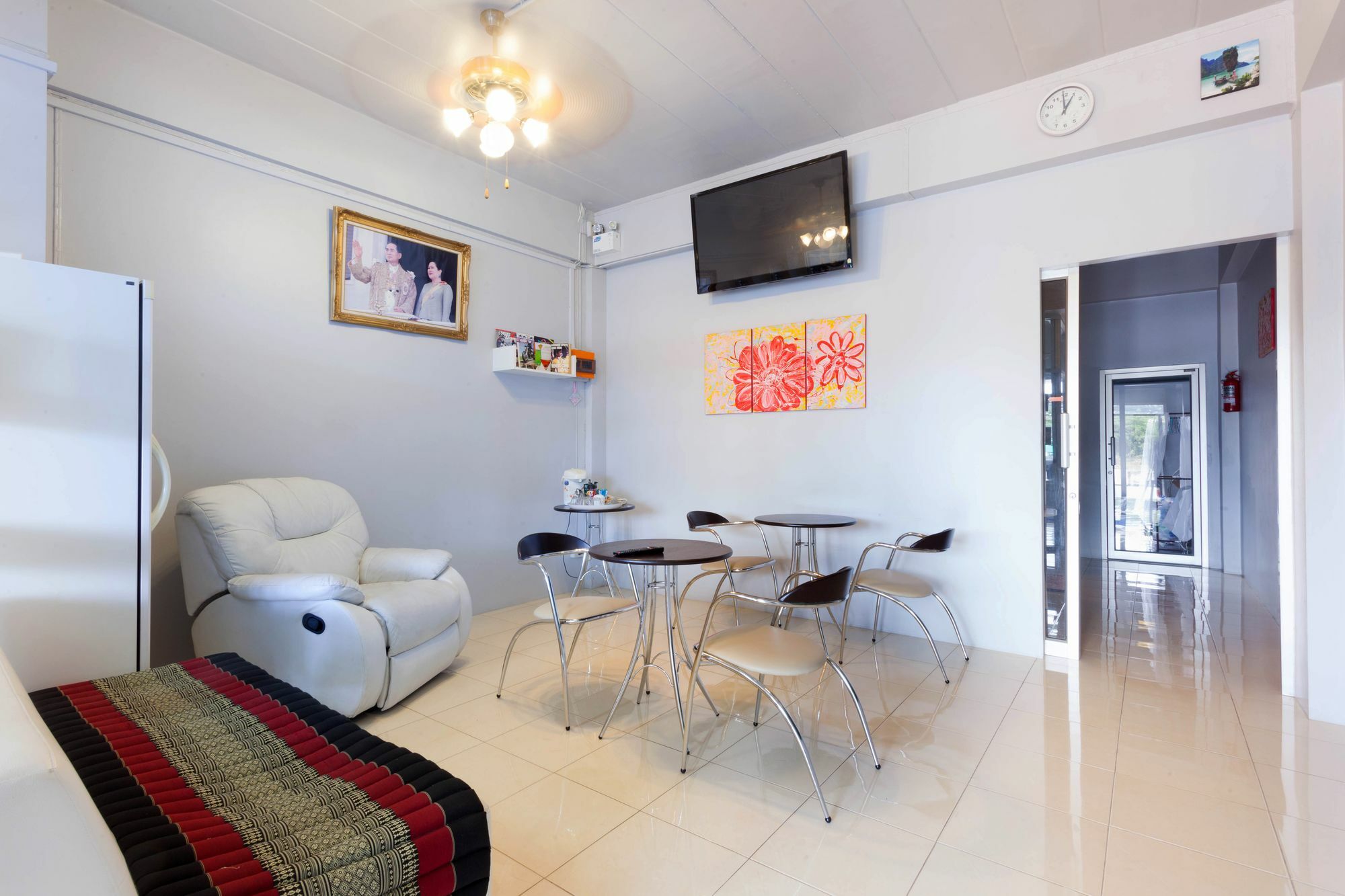 Luna Guesthouse And Travel Rawai エクステリア 写真