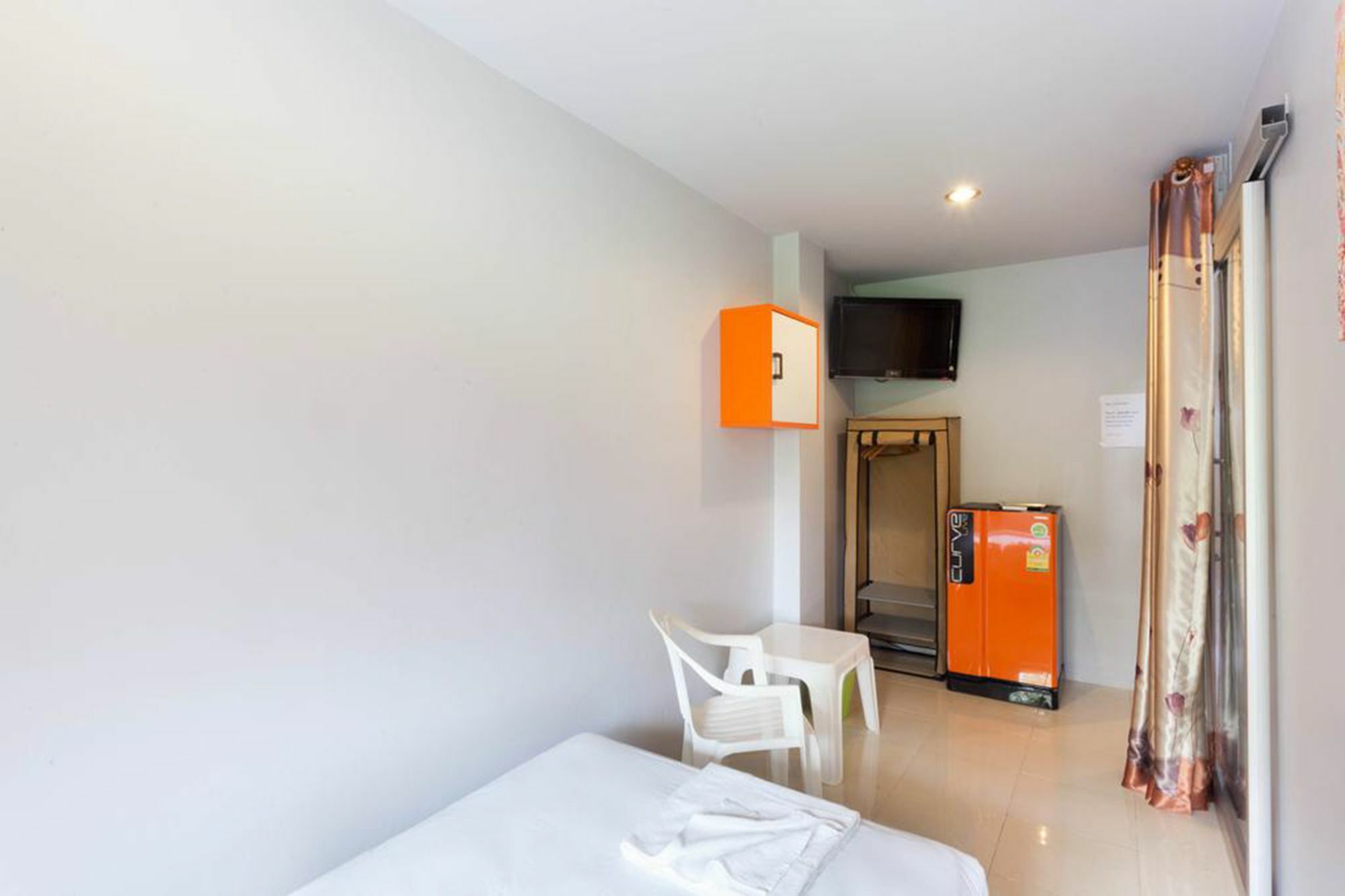 Luna Guesthouse And Travel Rawai エクステリア 写真