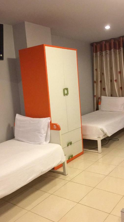 Luna Guesthouse And Travel Rawai エクステリア 写真