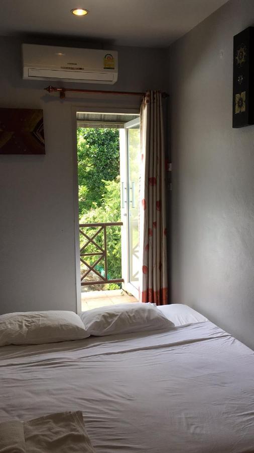Luna Guesthouse And Travel Rawai エクステリア 写真